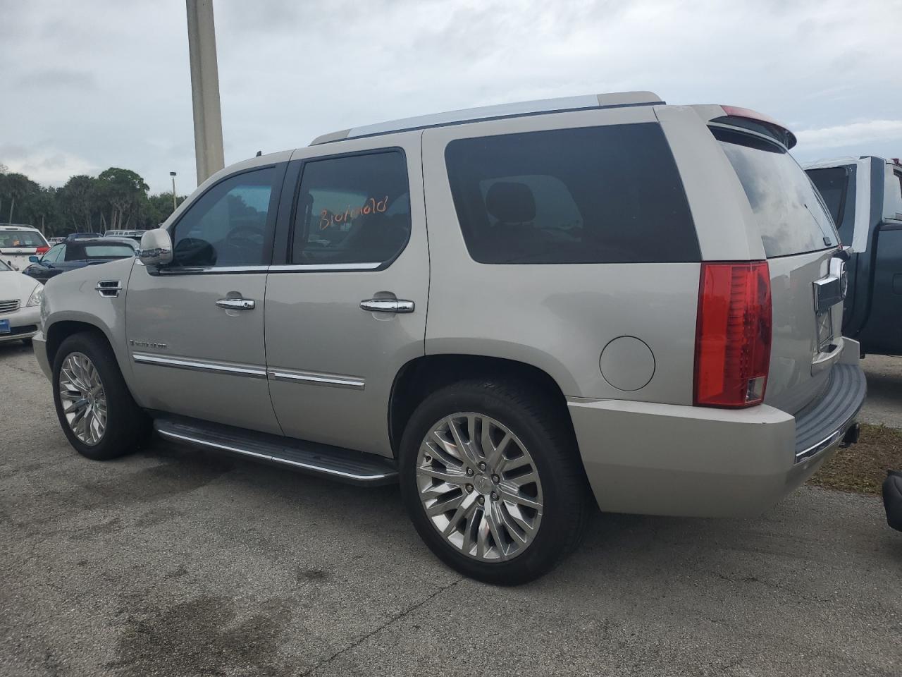 2008 Cadillac Escalade Luxury VIN: 1GYEC63858R129533 Lot: 74828074