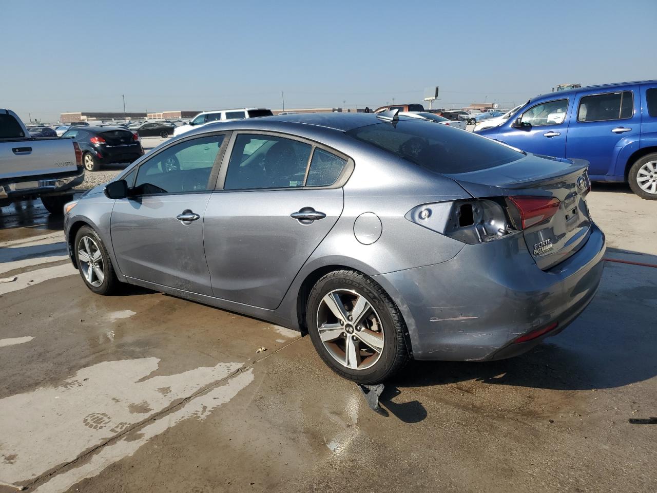 2018 Kia Forte - Image 2