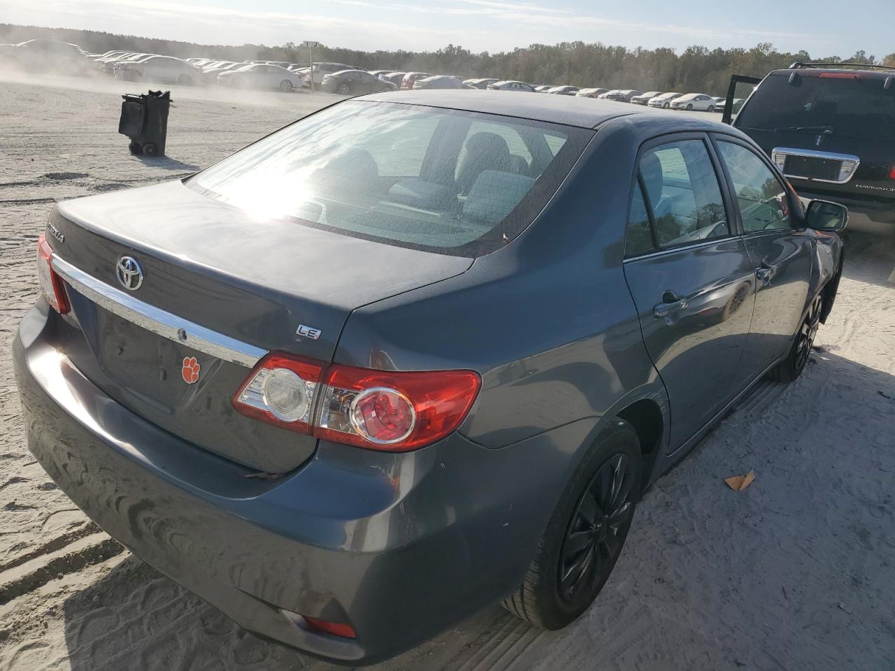 VIN 2T1BU4EE4DC106133 2013 TOYOTA COROLLA no.3