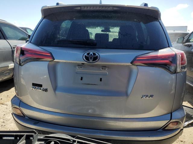  TOYOTA RAV4 2017 Srebrny