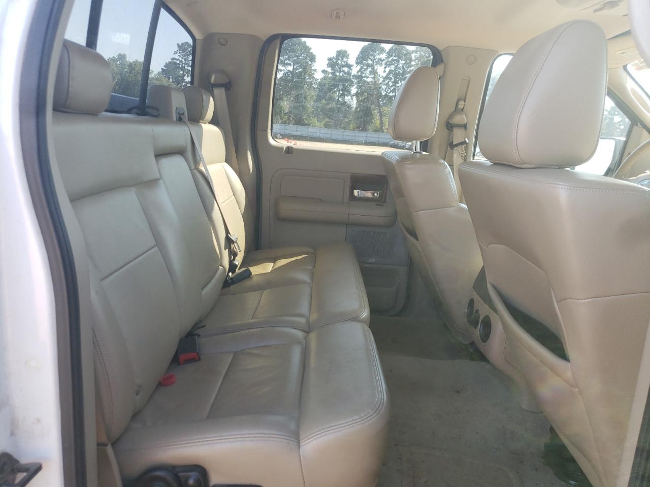 2005 Ford F-150 - Image 10
