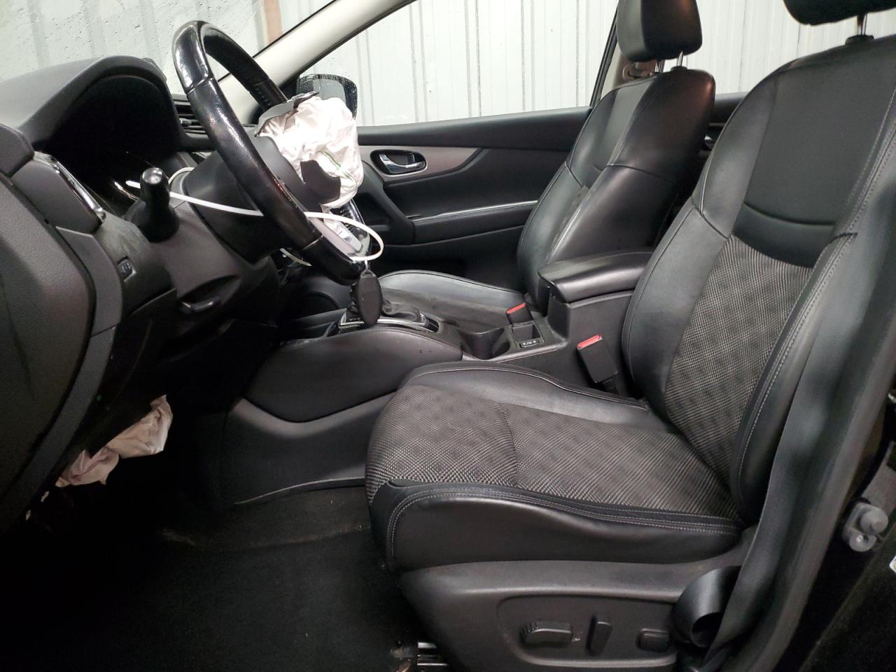 2020 Nissan Rogue - Image 7