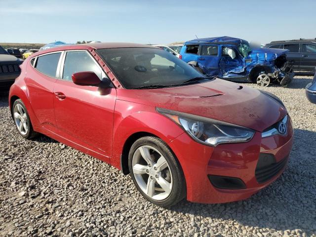  HYUNDAI VELOSTER 2015 Красный