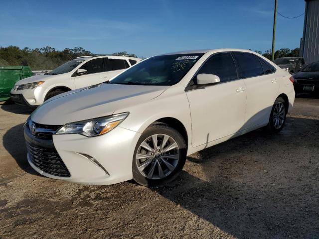  TOYOTA CAMRY 2015 Белы