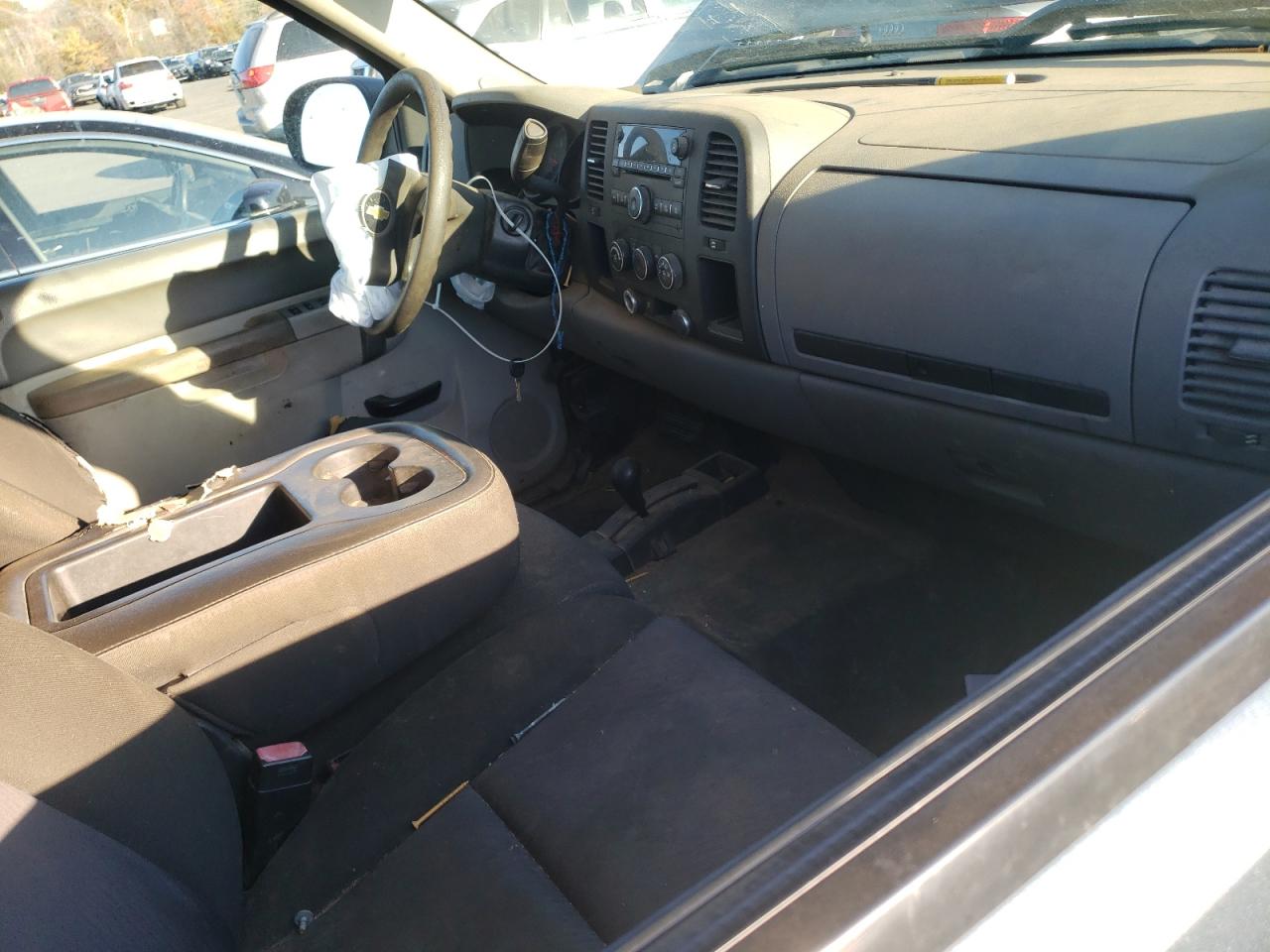 2011 Chevrolet Silverado - Image 8