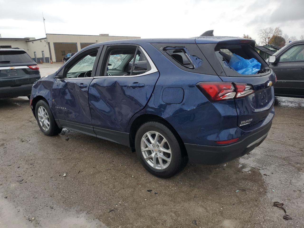 VIN 3GNAXKEV1NL313656 2022 CHEVROLET EQUINOX no.2