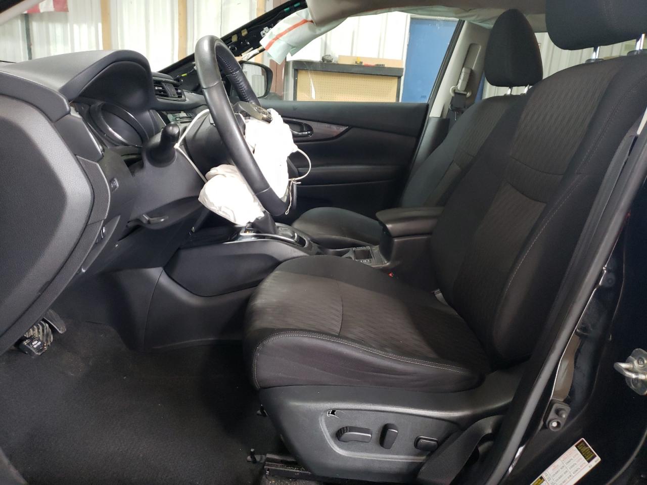 2018 Nissan Rogue - Image 7