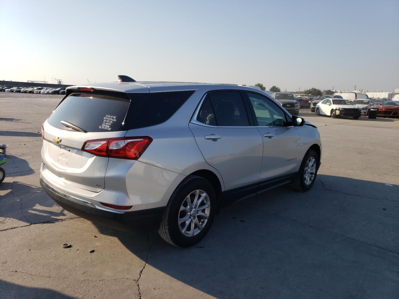 2020 Chevrolet Equinox - Image 3