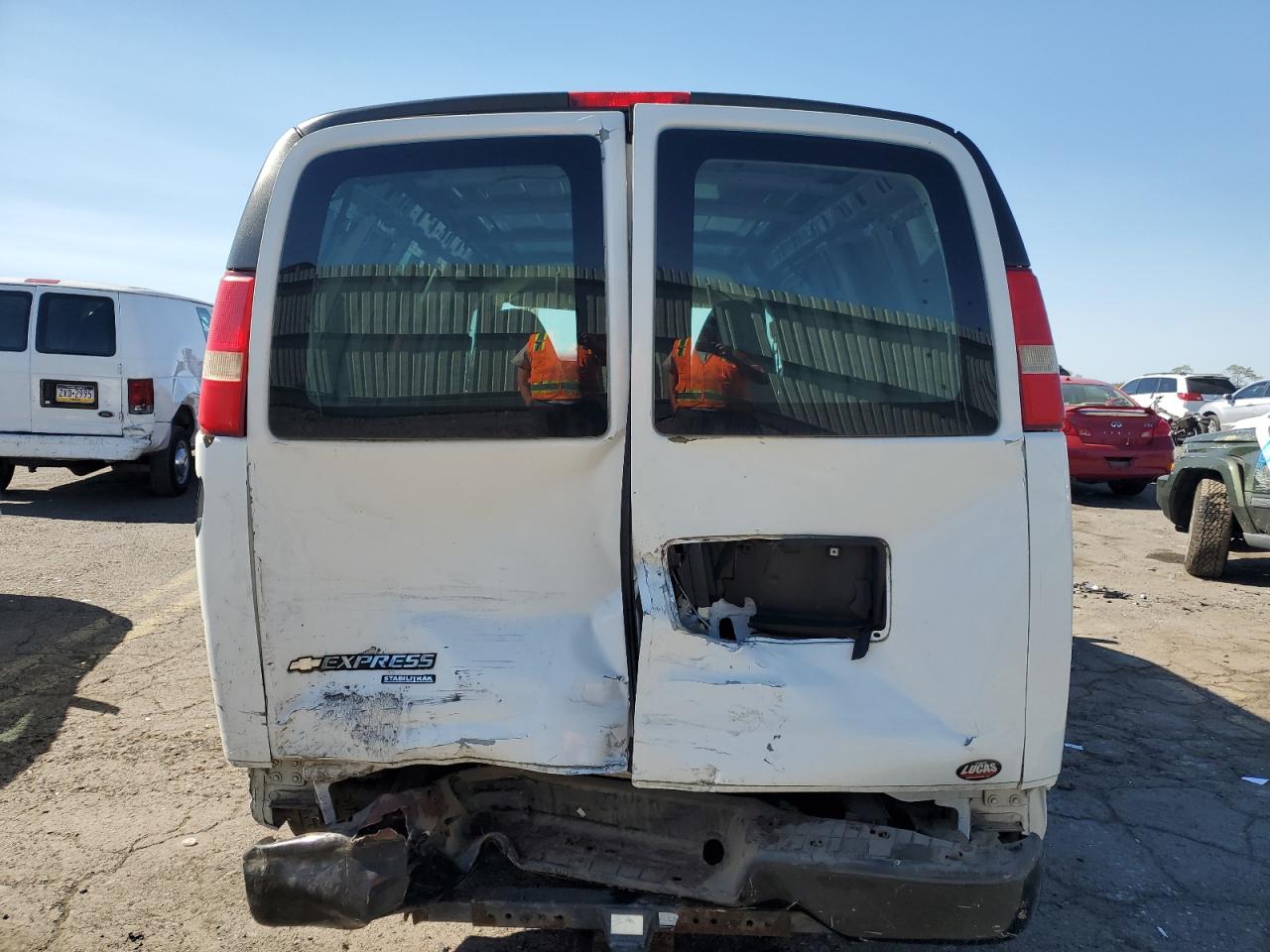 1GCSGAFX9C1140688 2012 Chevrolet Express G1500