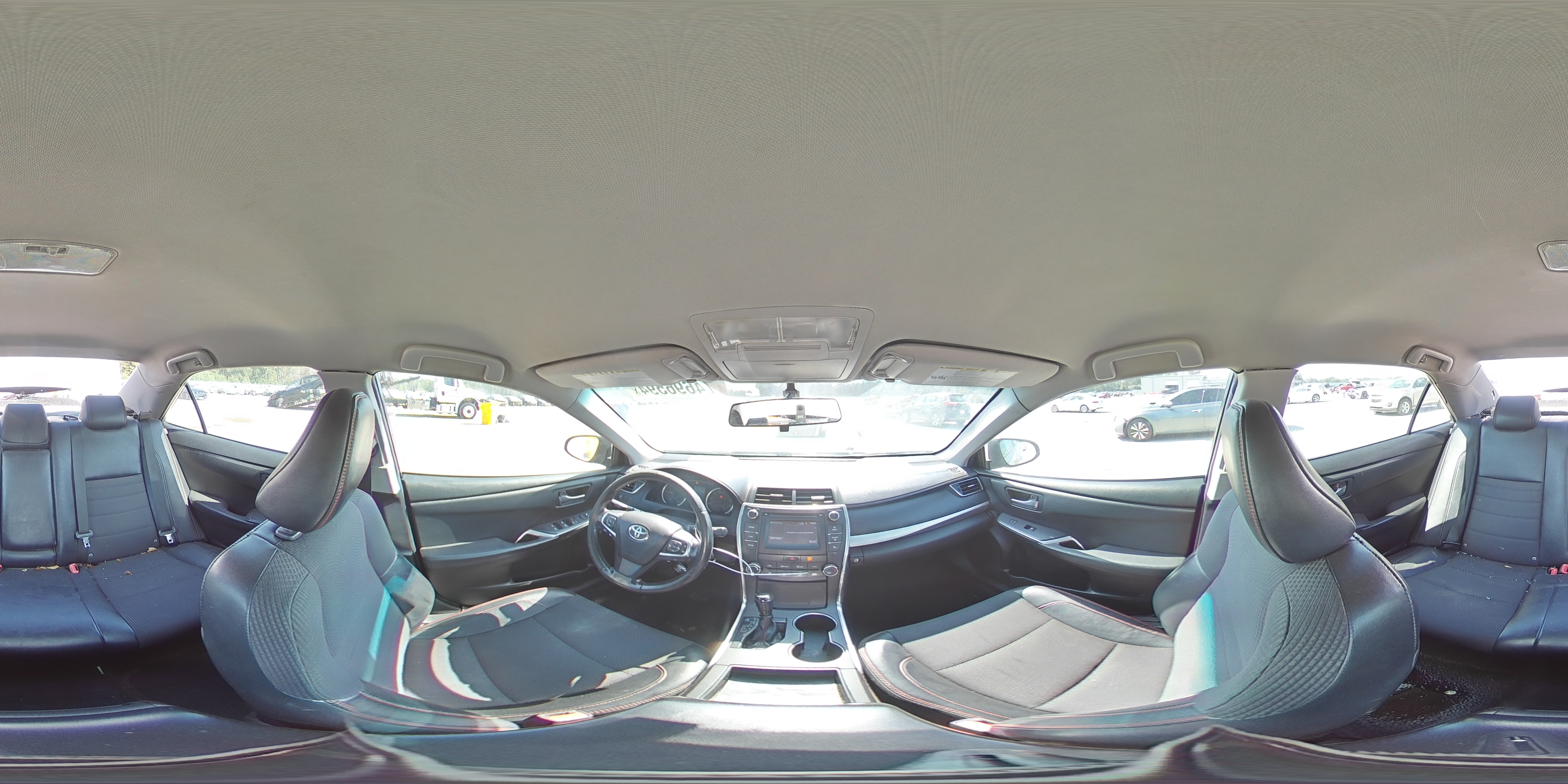 2016 Toyota Camry - Image 12