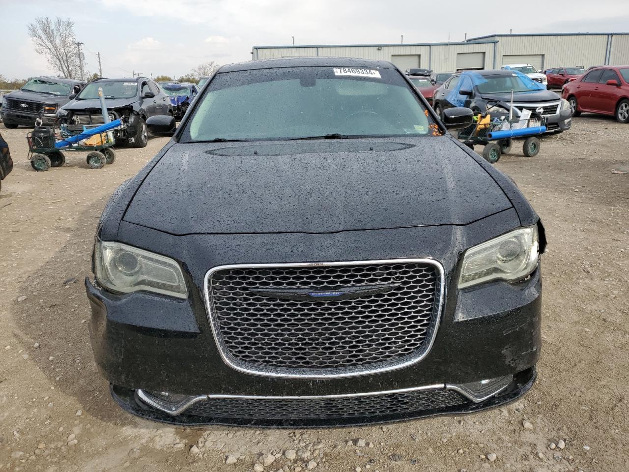 2016 Chrysler 300 - Image 5