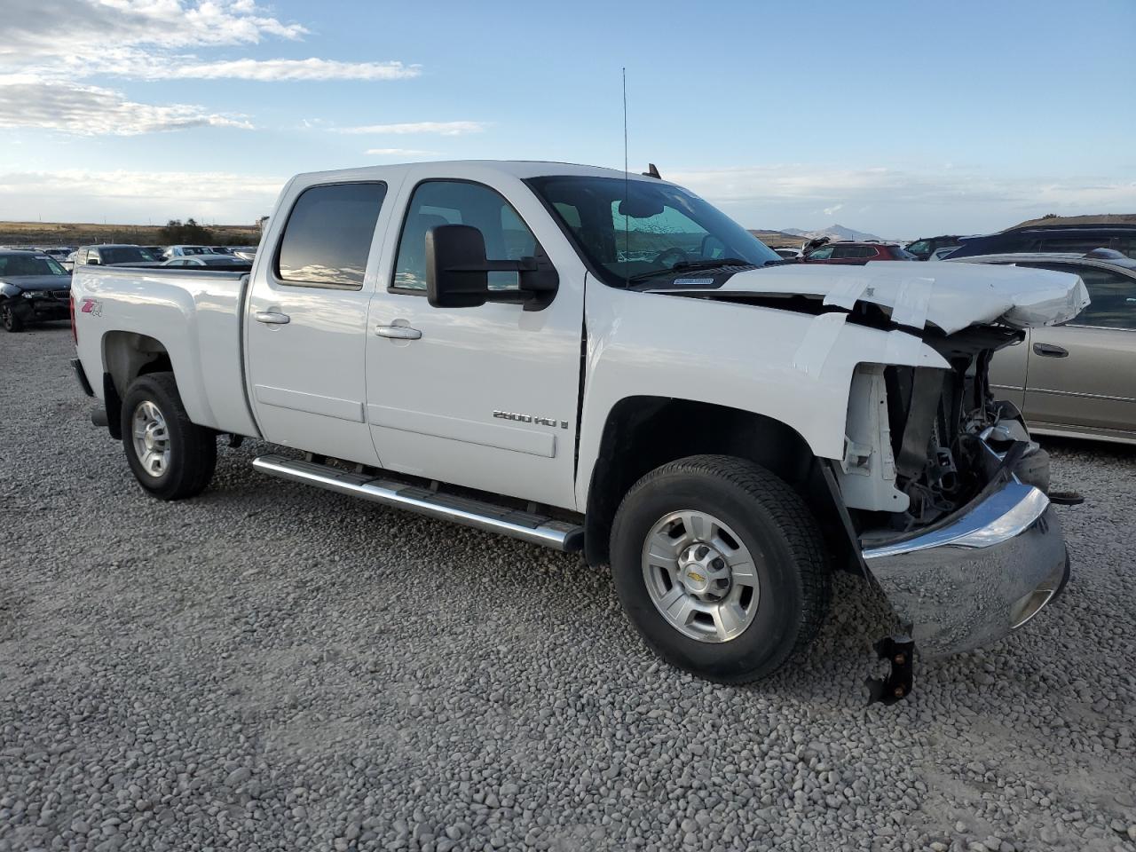 2024 Chevrolet Silverado - Image 4