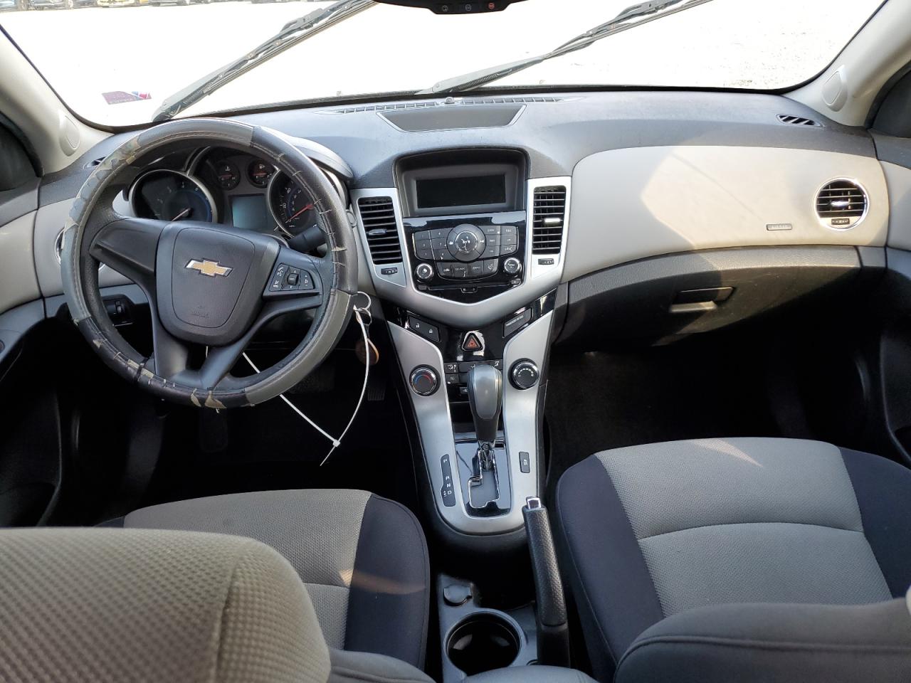 2014 Chevrolet Cruze - Image 8