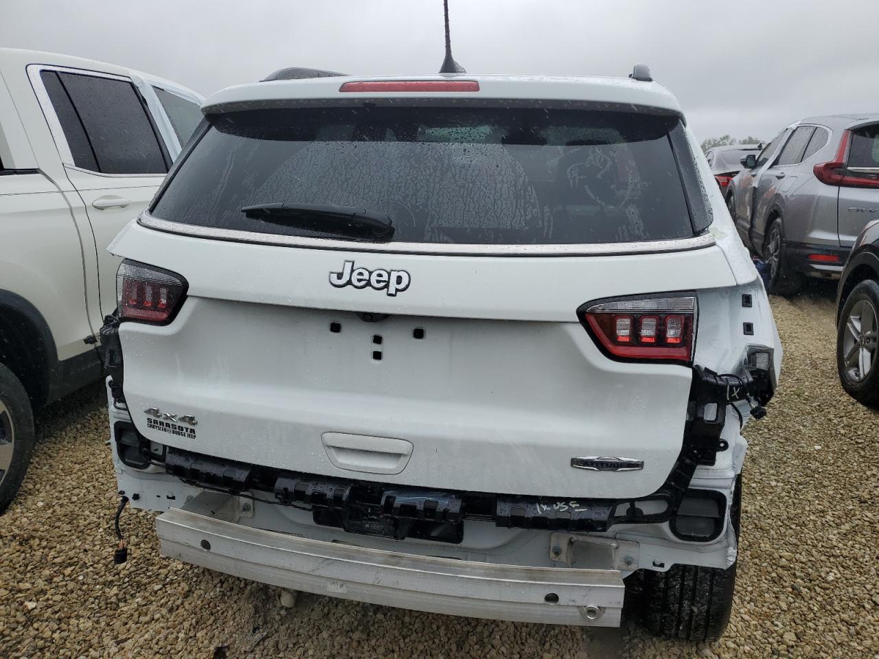 3C4NJDFN8PT516844 2023 Jeep Compass Latitude Lux