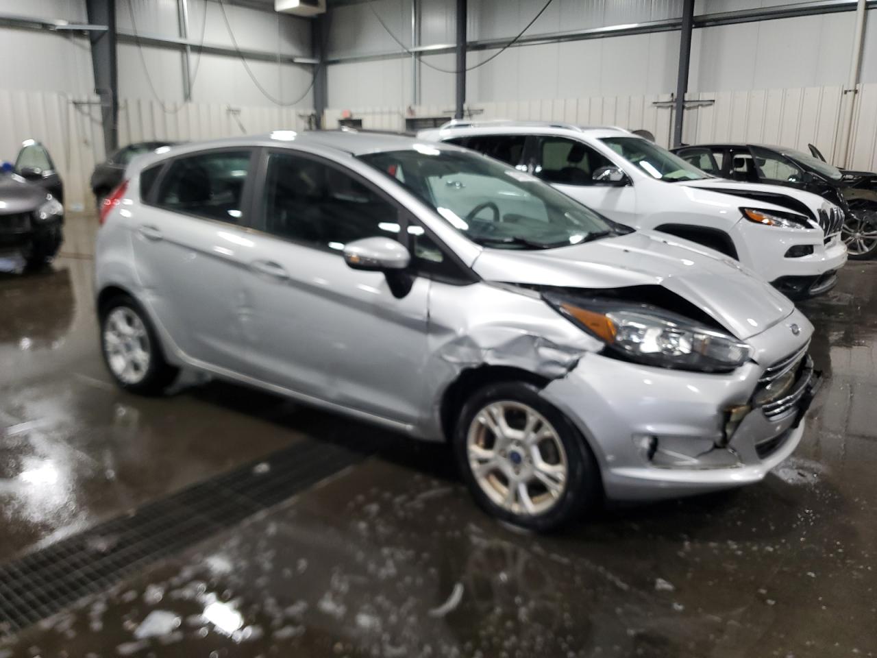 2016 Ford Fiesta - Image 4