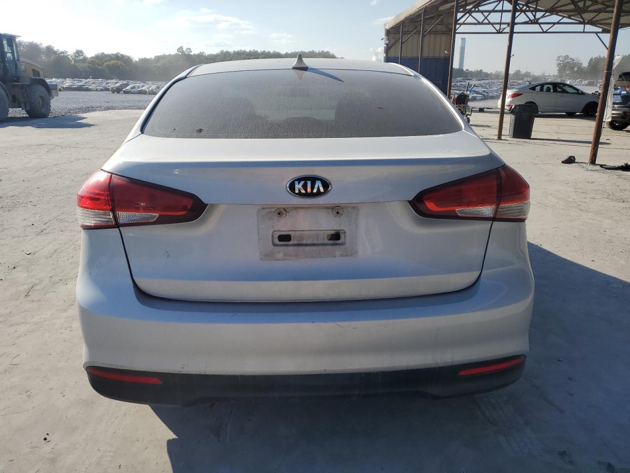 2018 Kia Forte Lx VIN: 3KPFK4A7XJE193595 Lot: 78616654