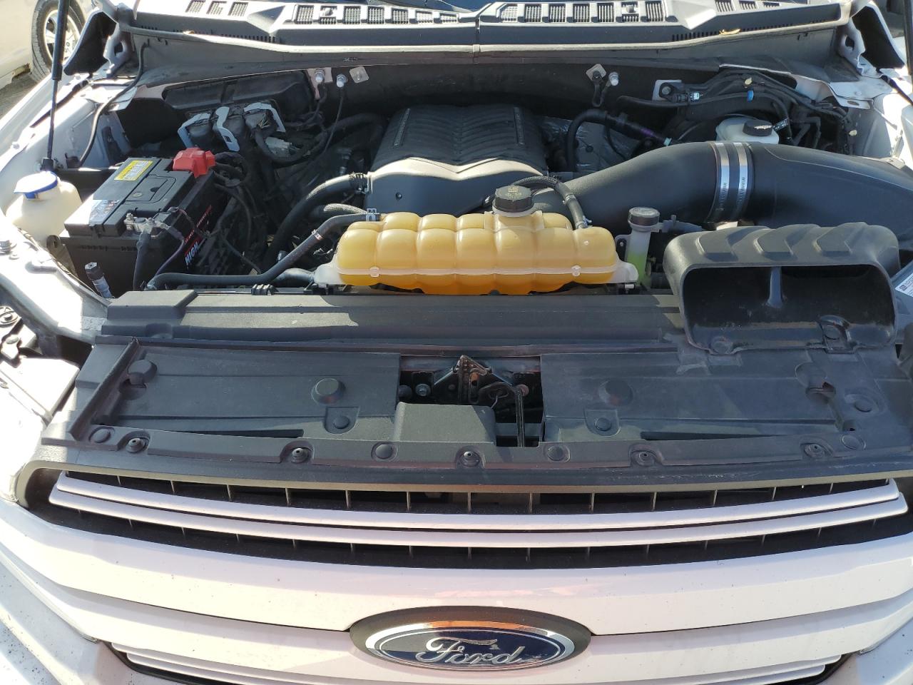 2020 Ford F-150 - Image 11