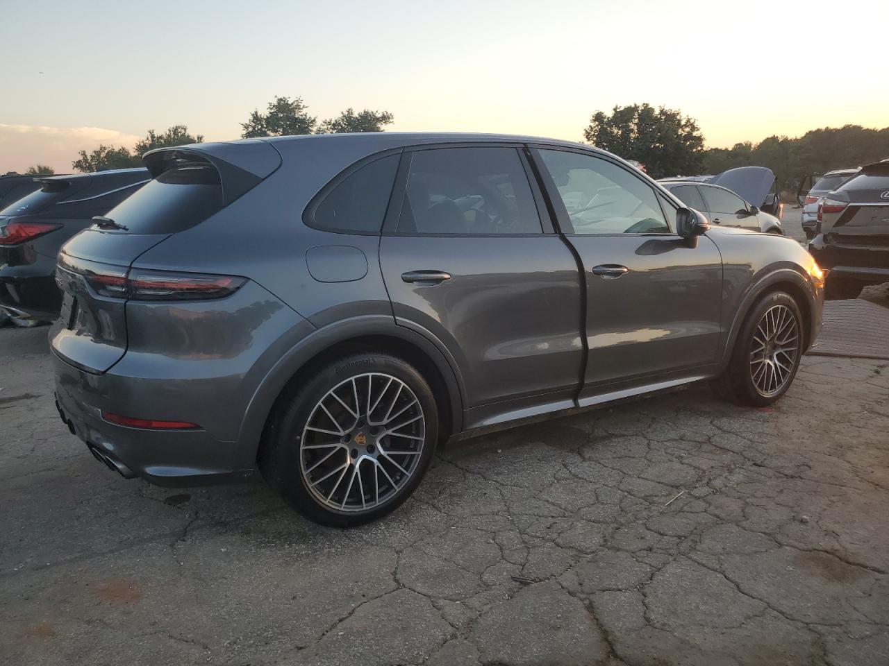 VIN WP1AB2AY3PDA14930 2023 PORSCHE CAYENNE no.3