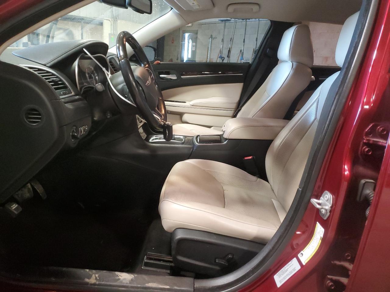 2018 Chrysler 300 - Image 7