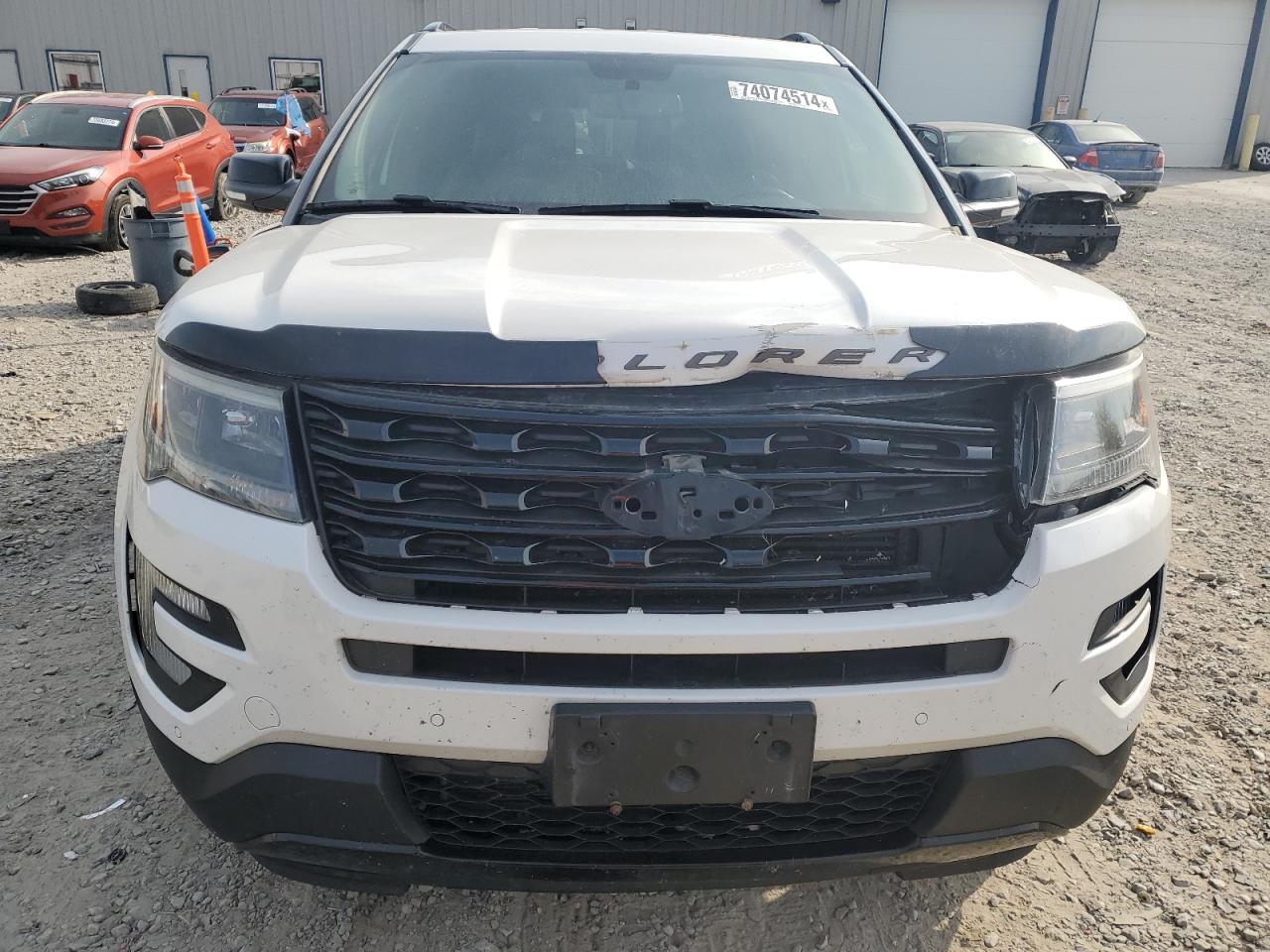 2017 Ford Explorer - Image 5