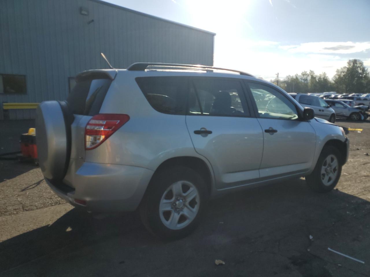2012 Toyota RAV 4 - Image 3