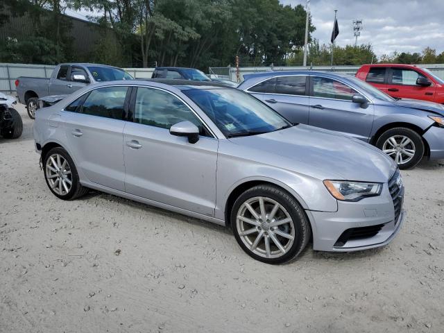Sedans AUDI A3 2015 Srebrny