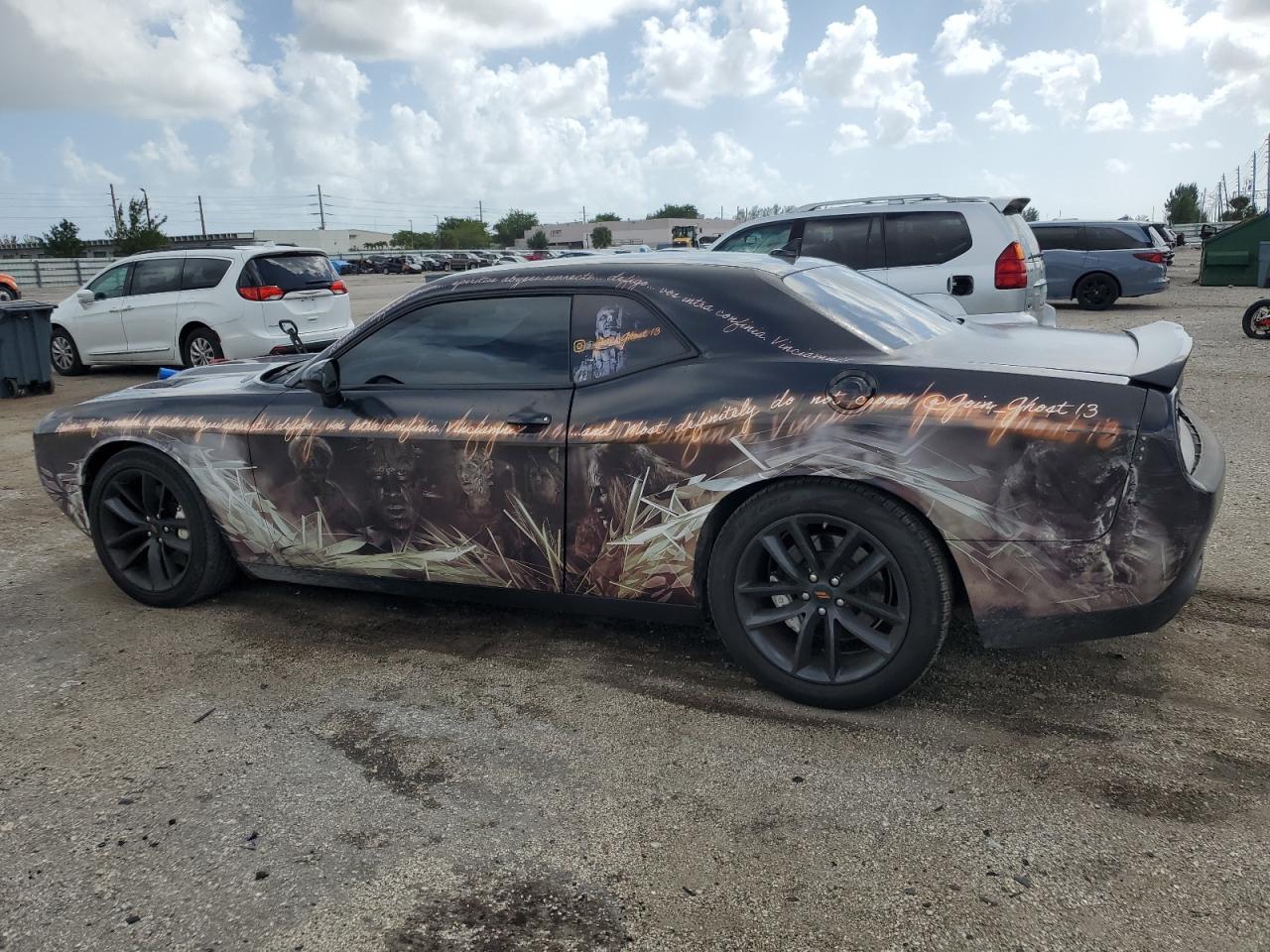 2019 Dodge Challenger - Image 2