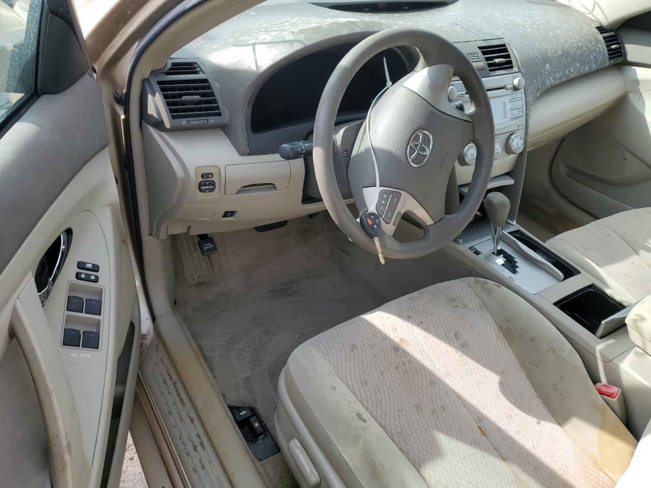 2010 Toyota Camry - Image 8