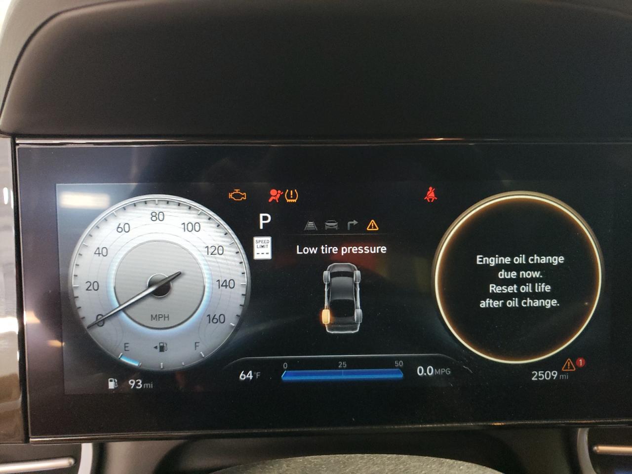 2024 Hyundai Elantra - Image 9