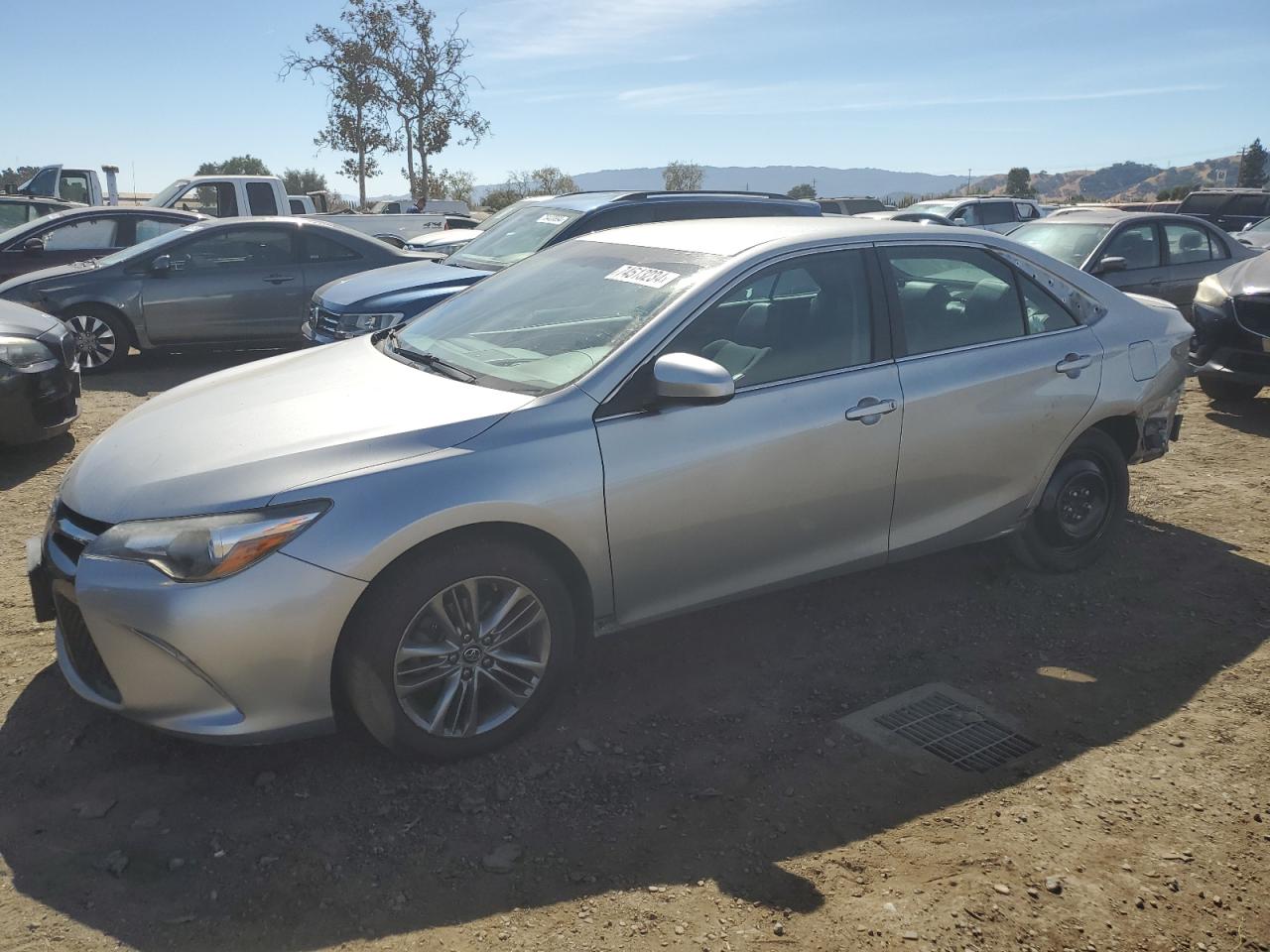 4T1BF1FK5HU378854 2017 TOYOTA CAMRY - Image 1