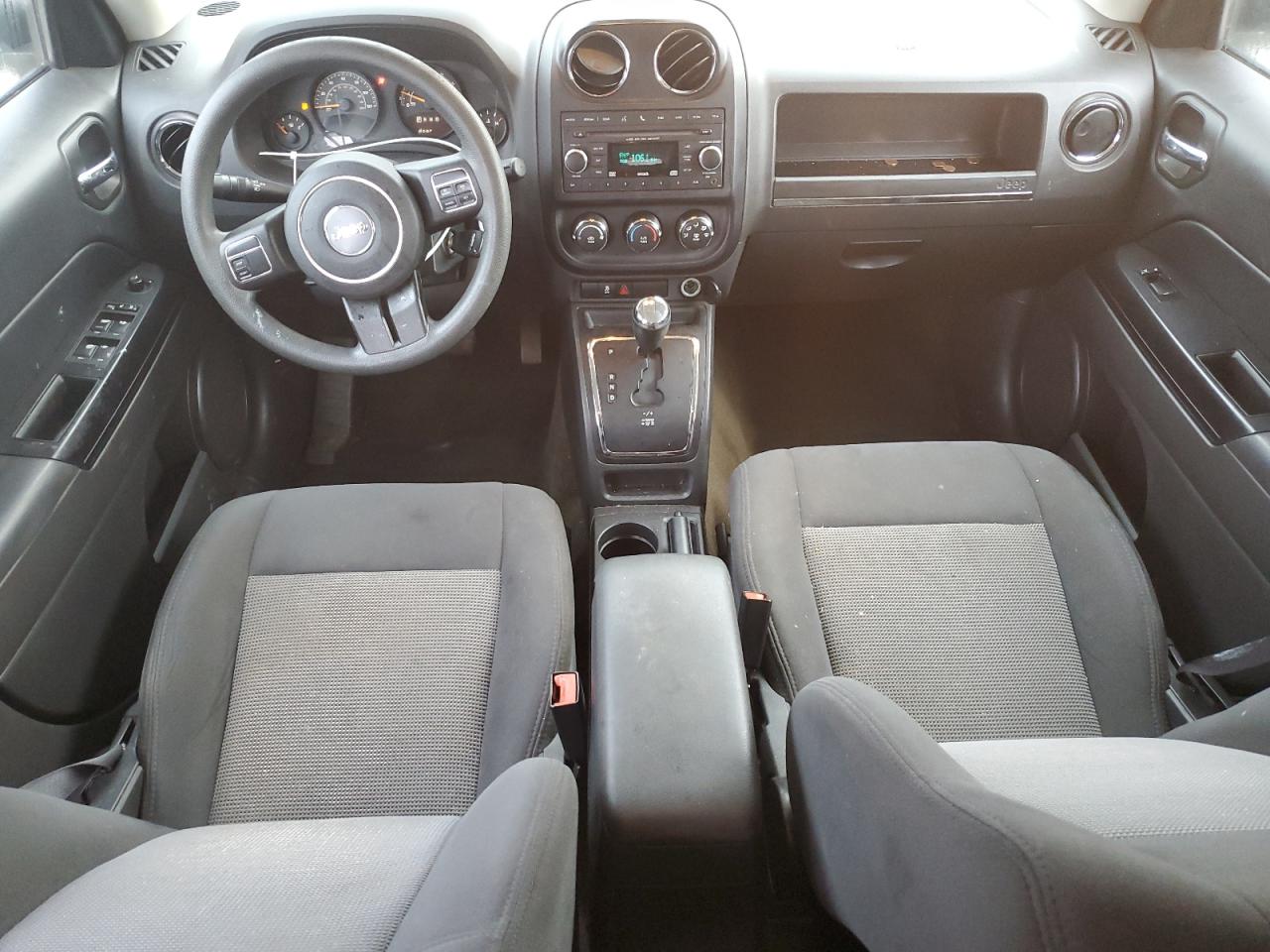 2016 Jeep Liberty (Patriot) - Image 8