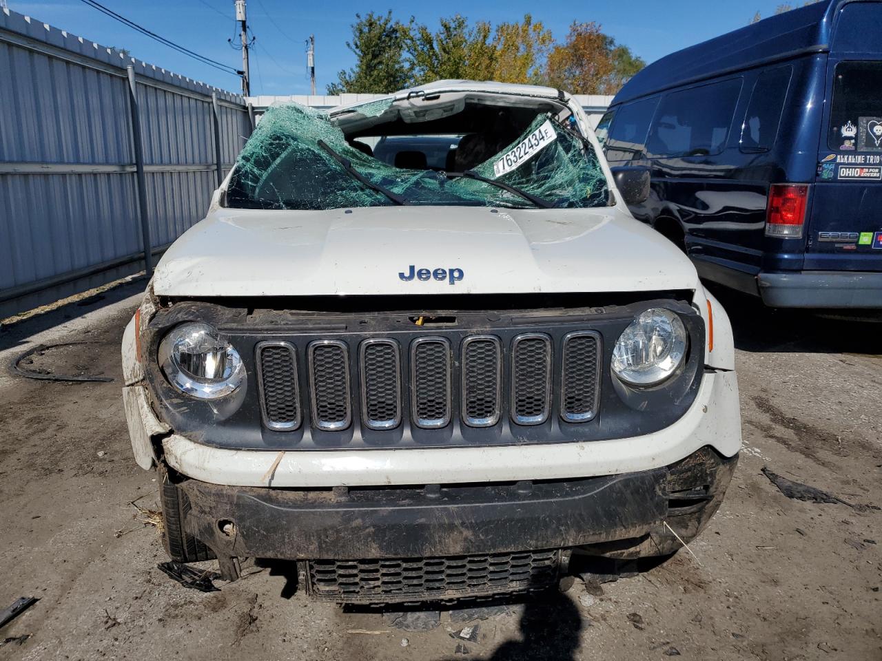 2018 Jeep Renegade - Image 5