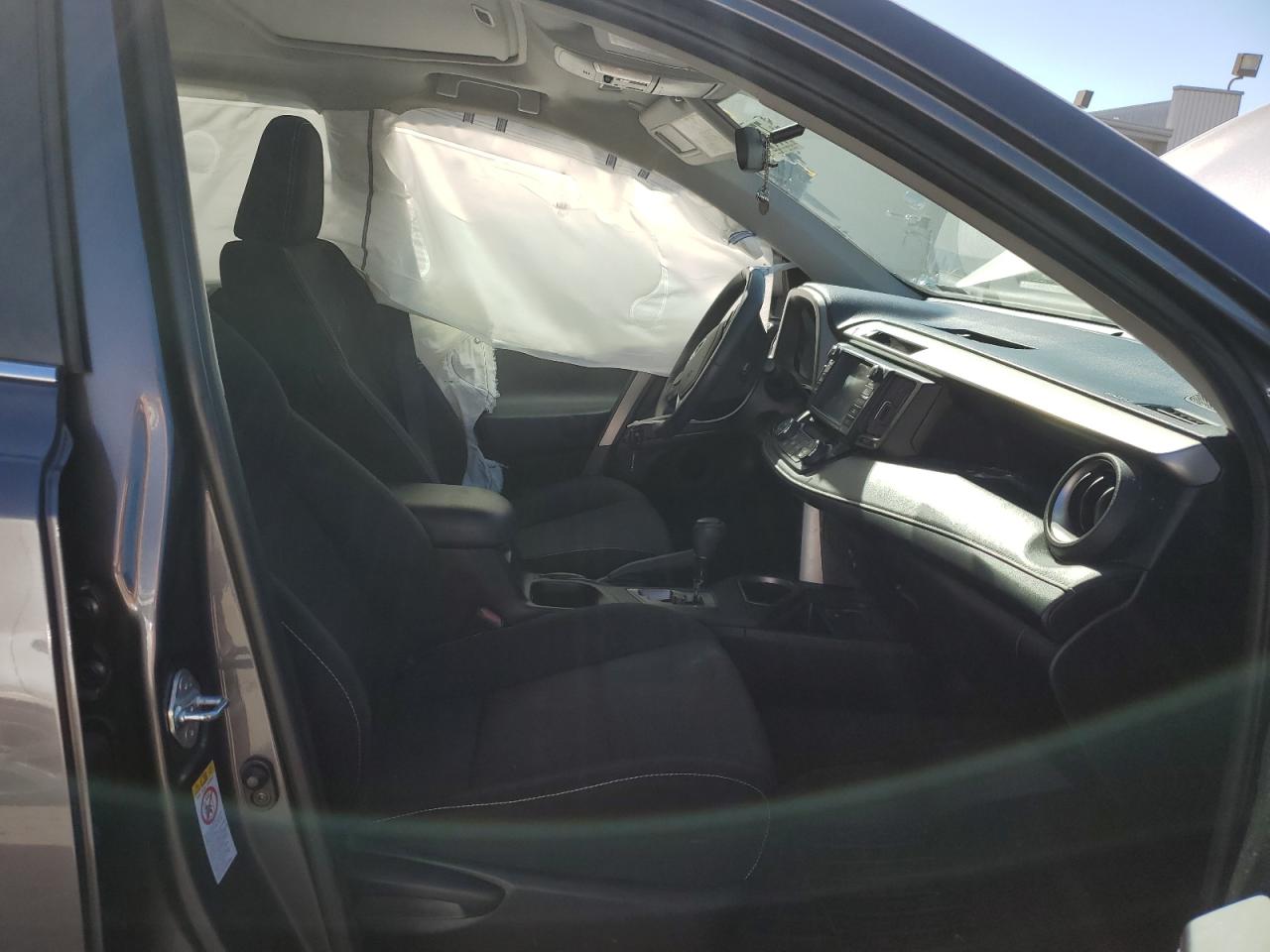 2016 Toyota RAV 4 - Image 7