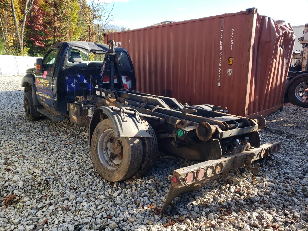 2016 Ford F550 - Image 2