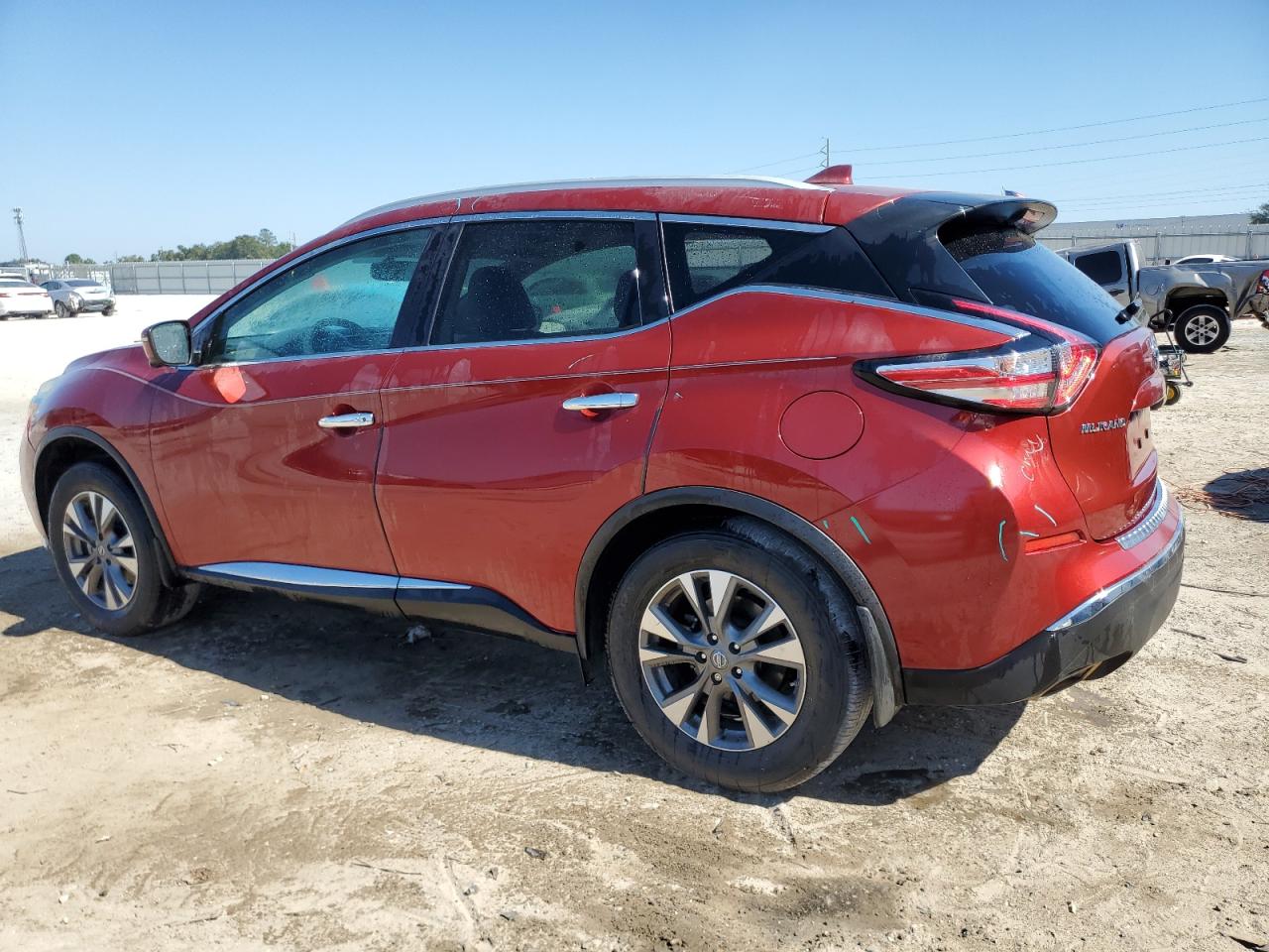 2018 Nissan Murano - Image 2