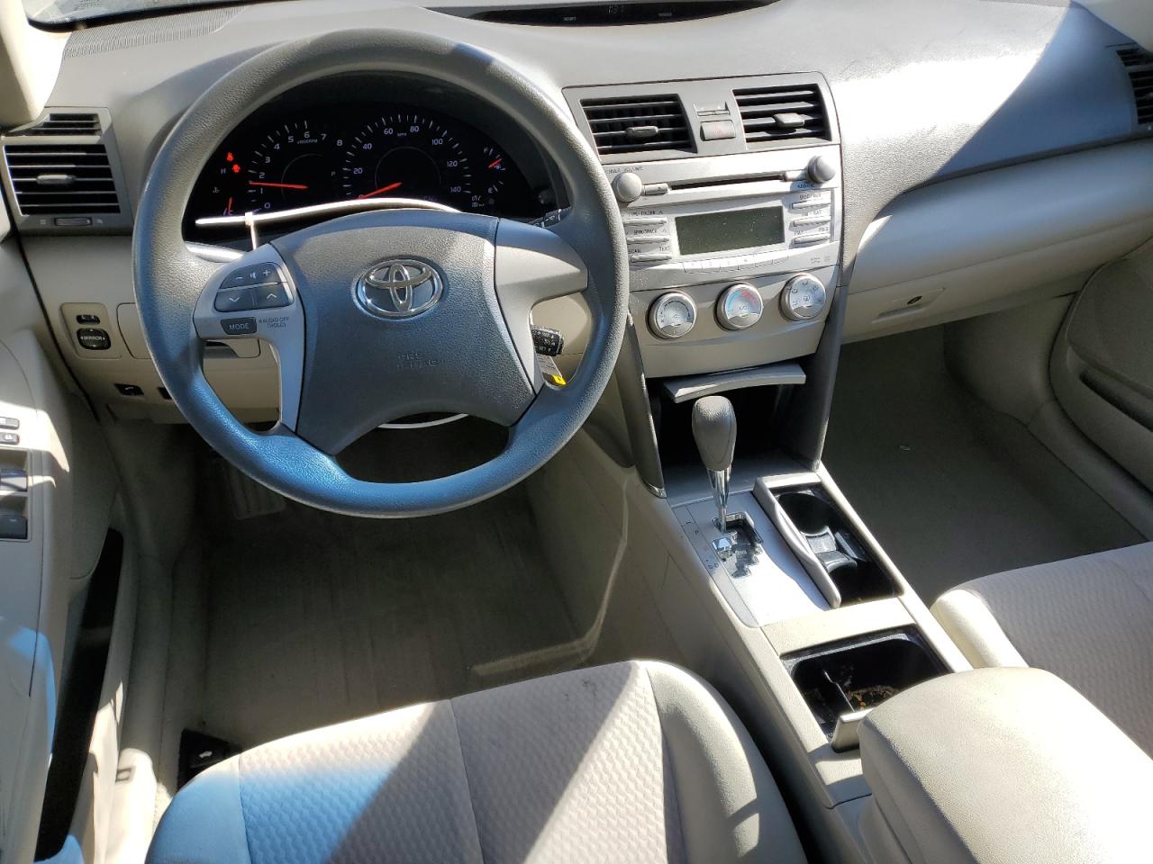 2011 Toyota Camry - Image 8