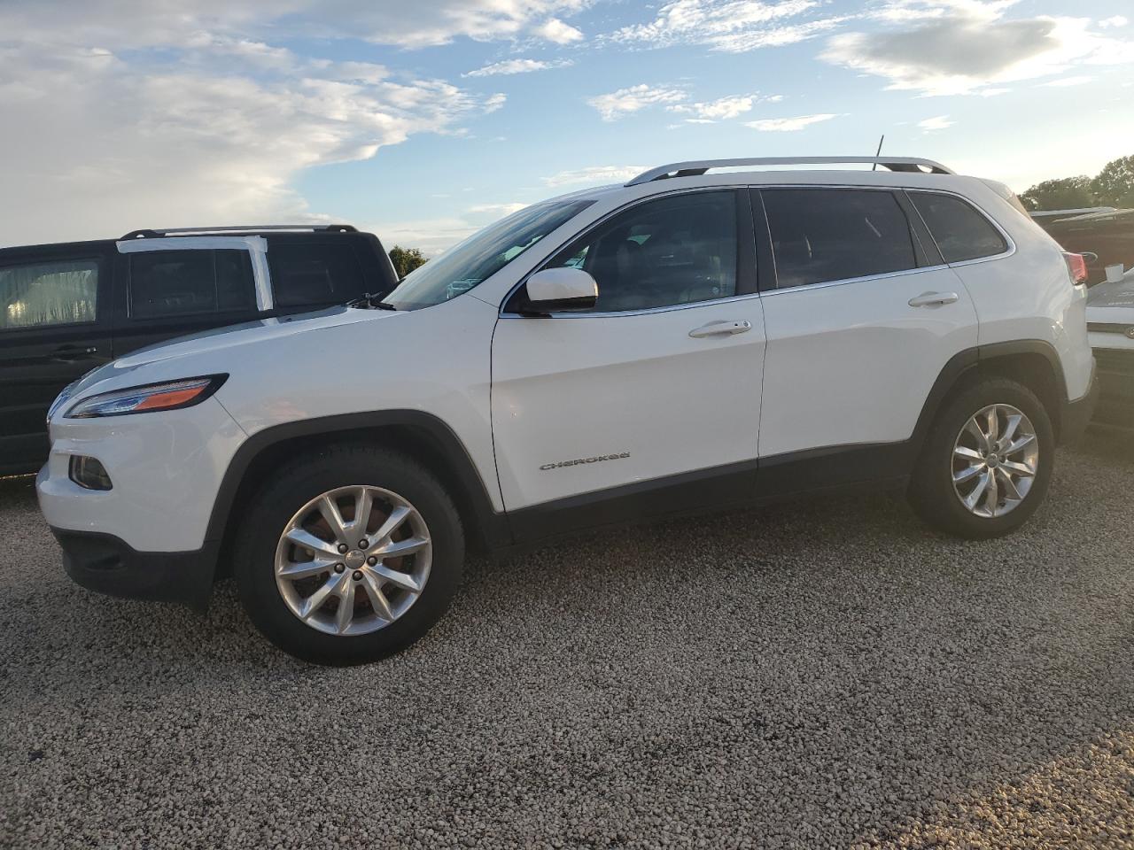 2017 Jeep Grand Cherokee - Image 1