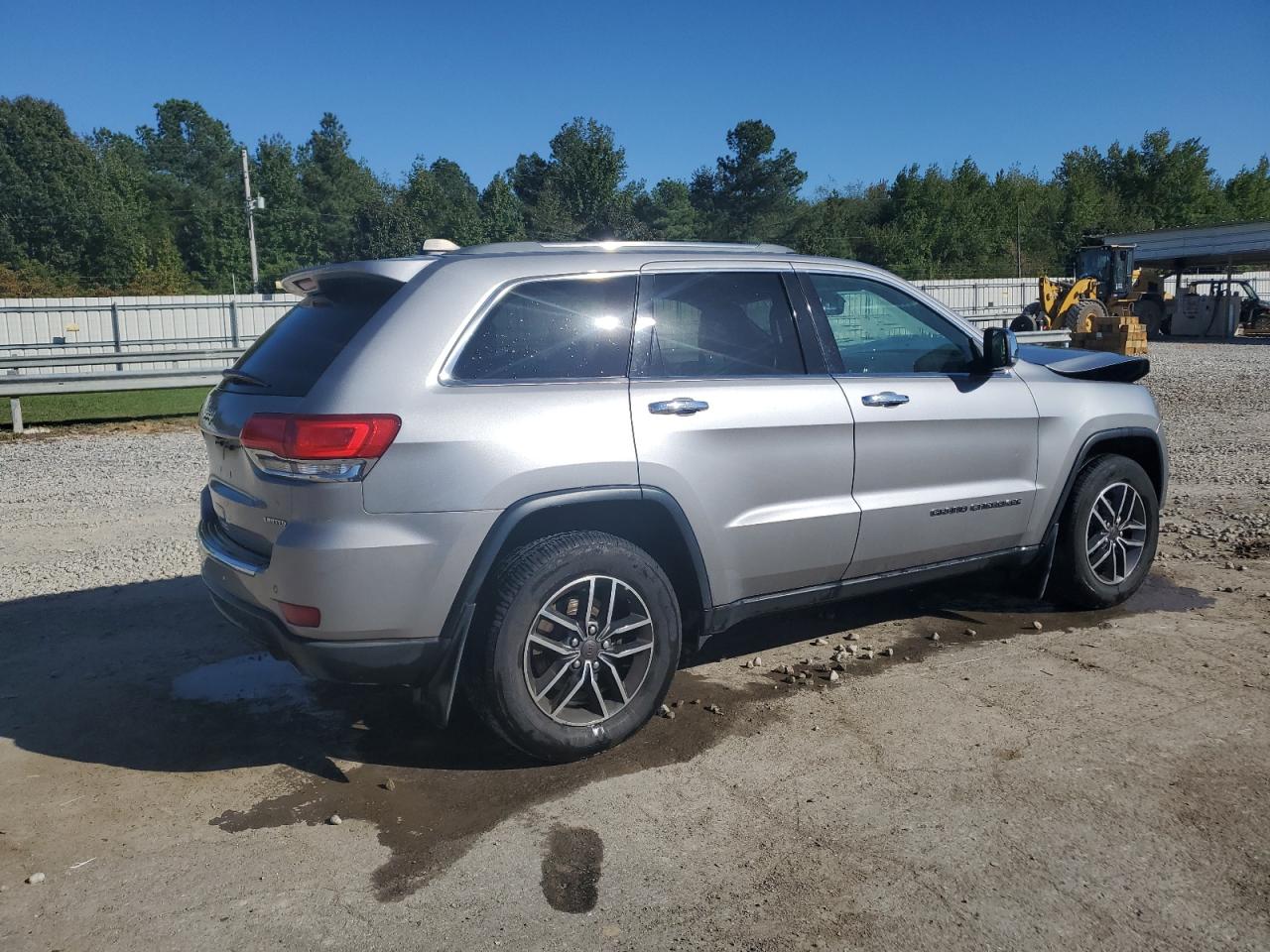 2019 Jeep Grand Cherokee - Image 3