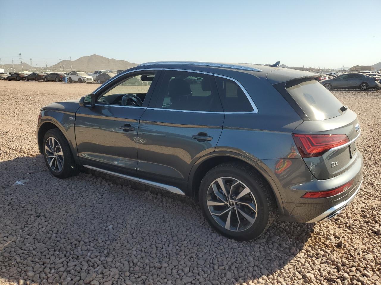 WA1EAAFY1N2094997 2022 AUDI Q5 - Image 2