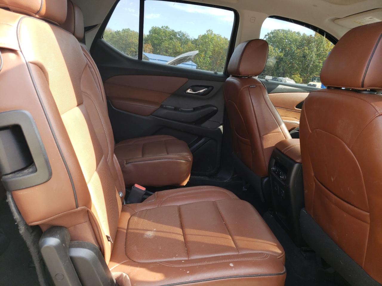 2020 Chevrolet Traverse - Image 11