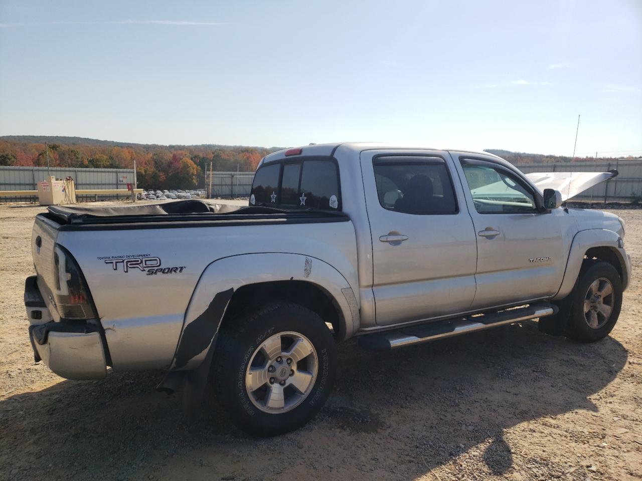 2010 Toyota Tacoma - Image 3