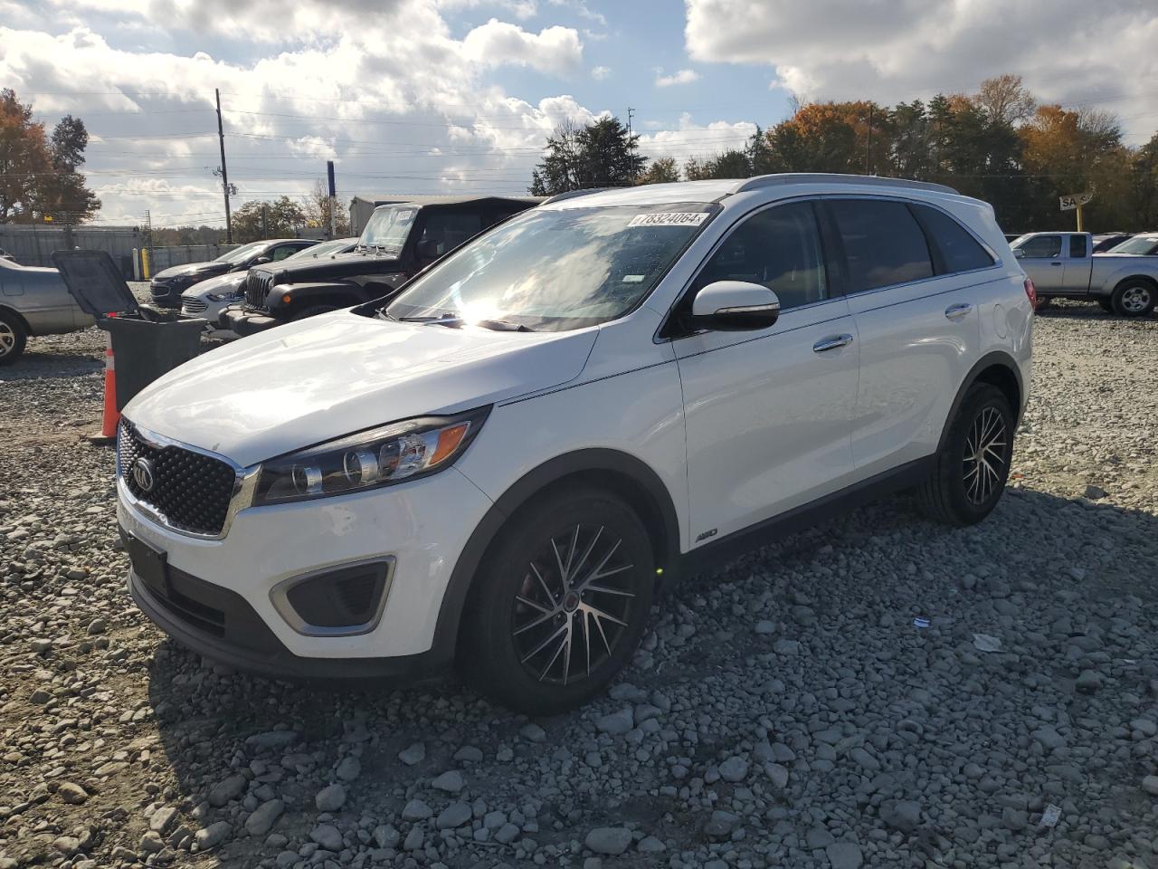 2016 Kia Sorento - Image 1