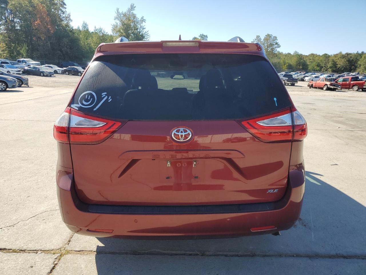 2018 Toyota Sienna Xle VIN: 5TDYZ3DC1JS964054 Lot: 77354424