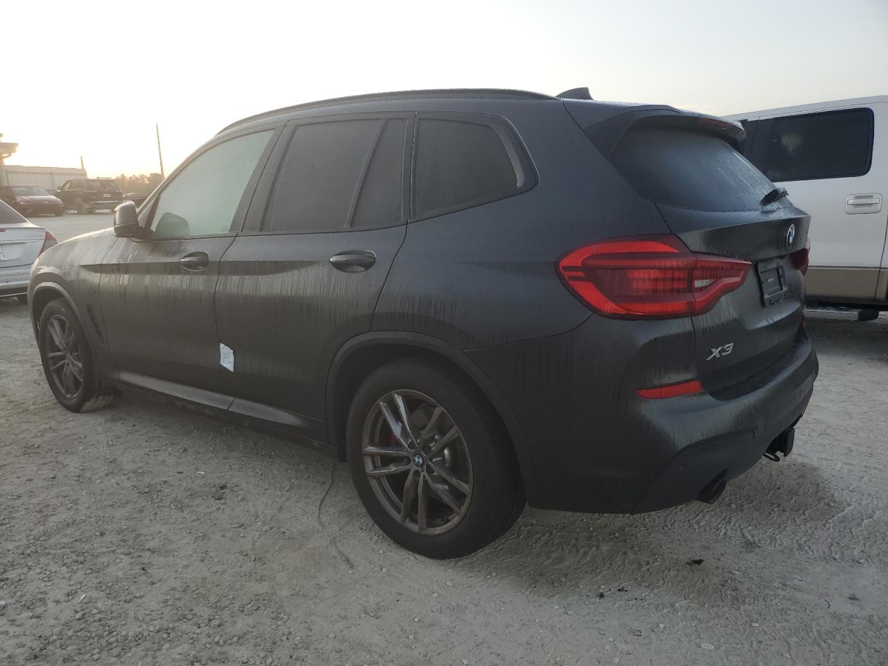 VIN 5UXTY3C04M9E02013 2021 BMW X3 no.2