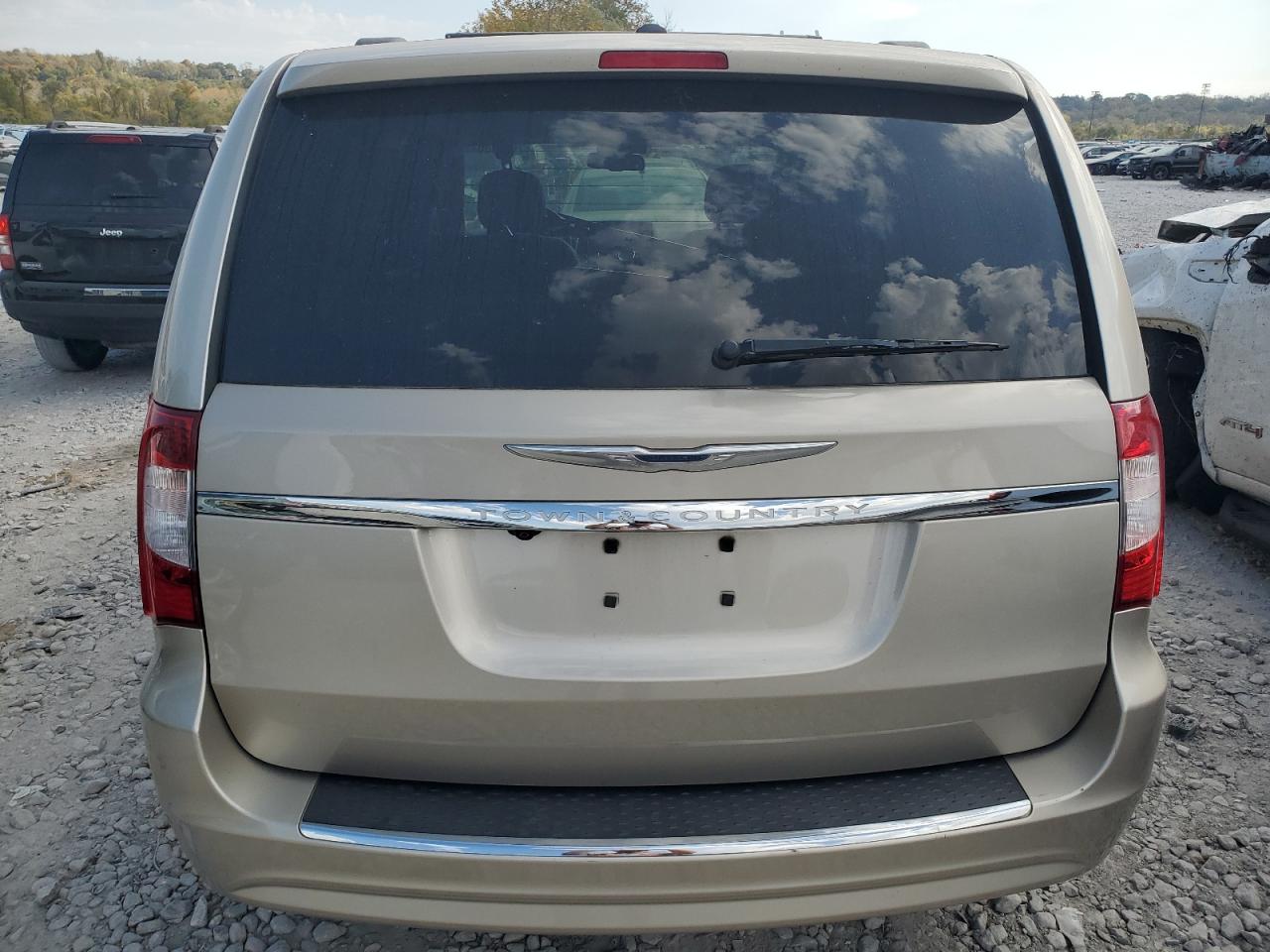 2013 Chrysler Town & Country Touring VIN: 2C4RC1BG1DR682560 Lot: 76891004