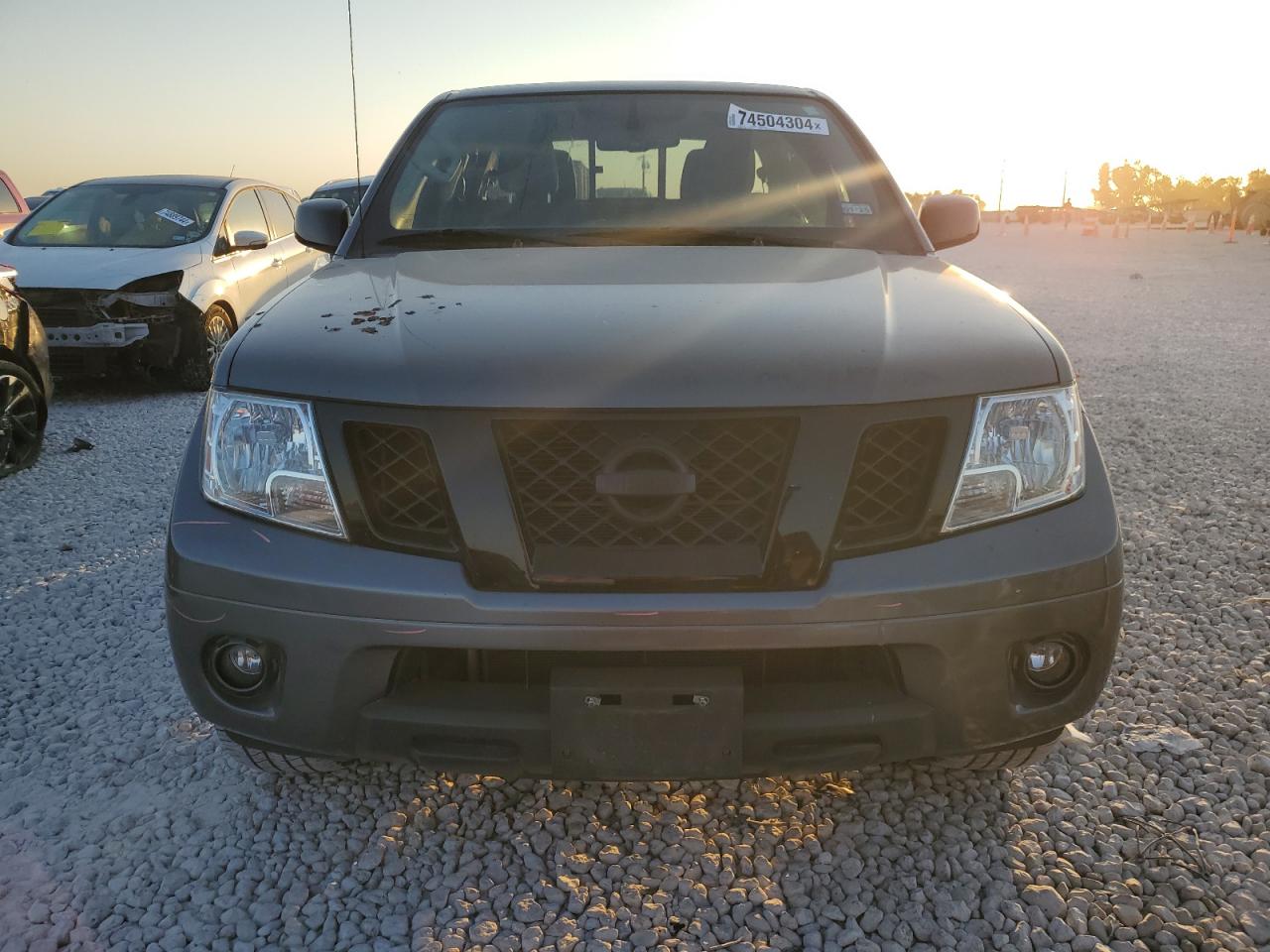 2020 Nissan Navara (Frontier) - Image 5