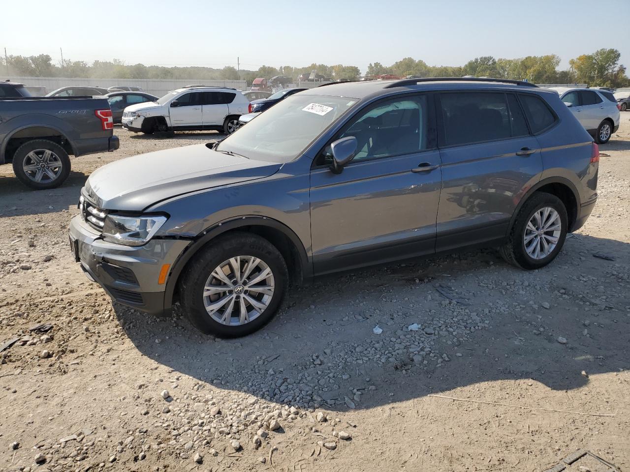 3VV0B7AXXKM105547 2019 Volkswagen Tiguan S