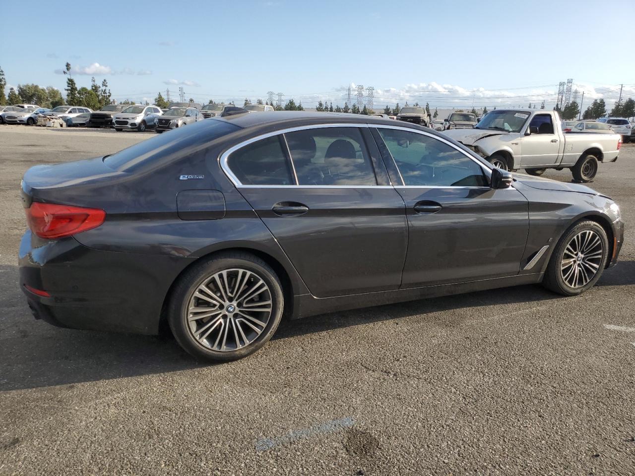 VIN WBAJA9C5XKB392471 2019 BMW 5 SERIES no.3