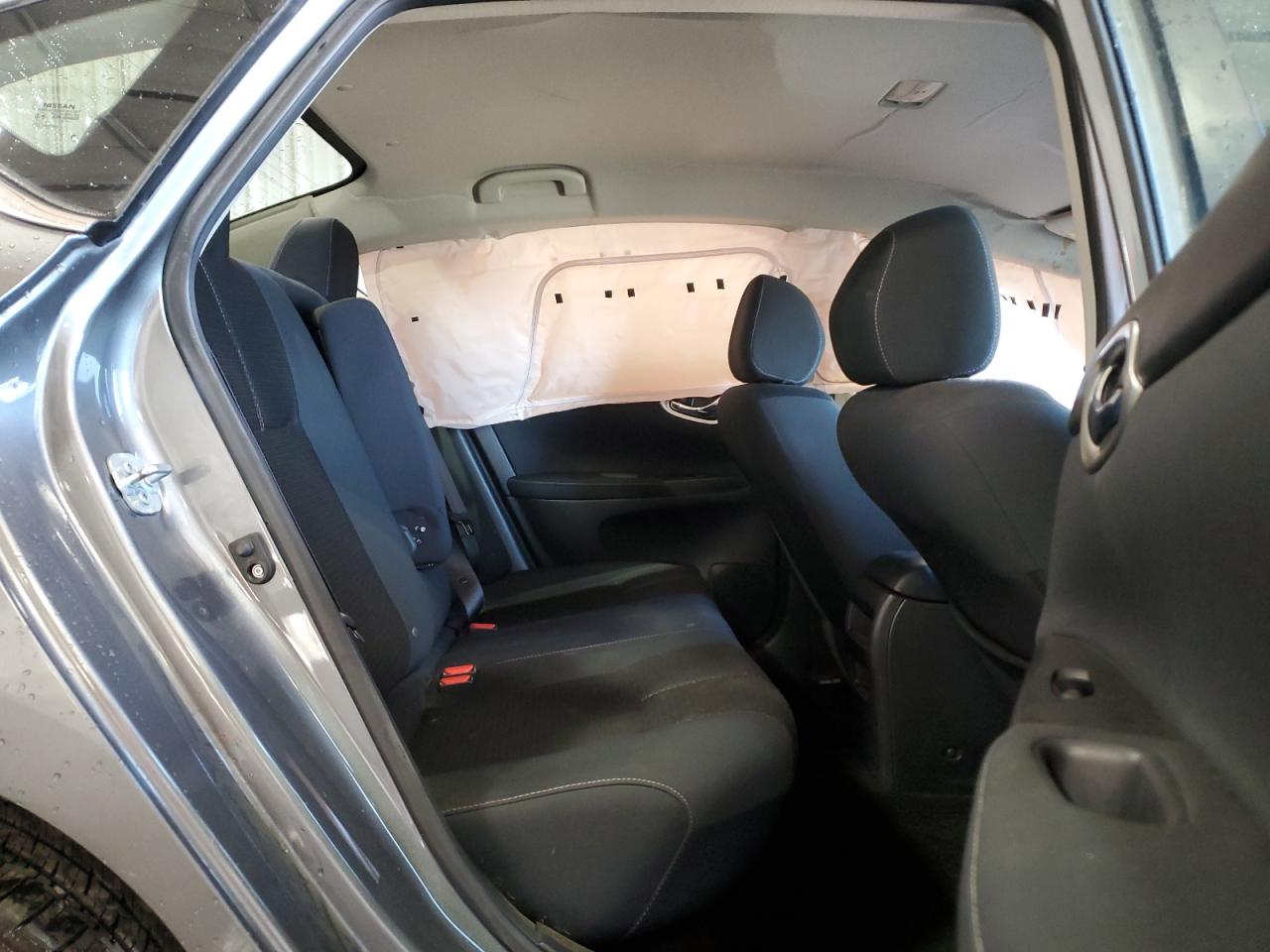 2015 Nissan Sentra - Image 10
