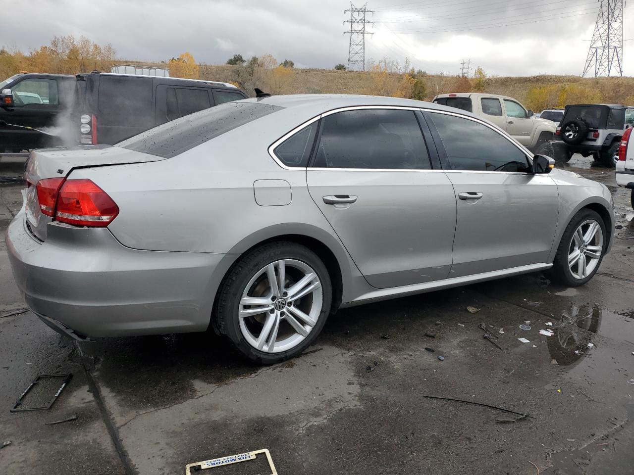 2014 Volkswagen Passat - Image 3